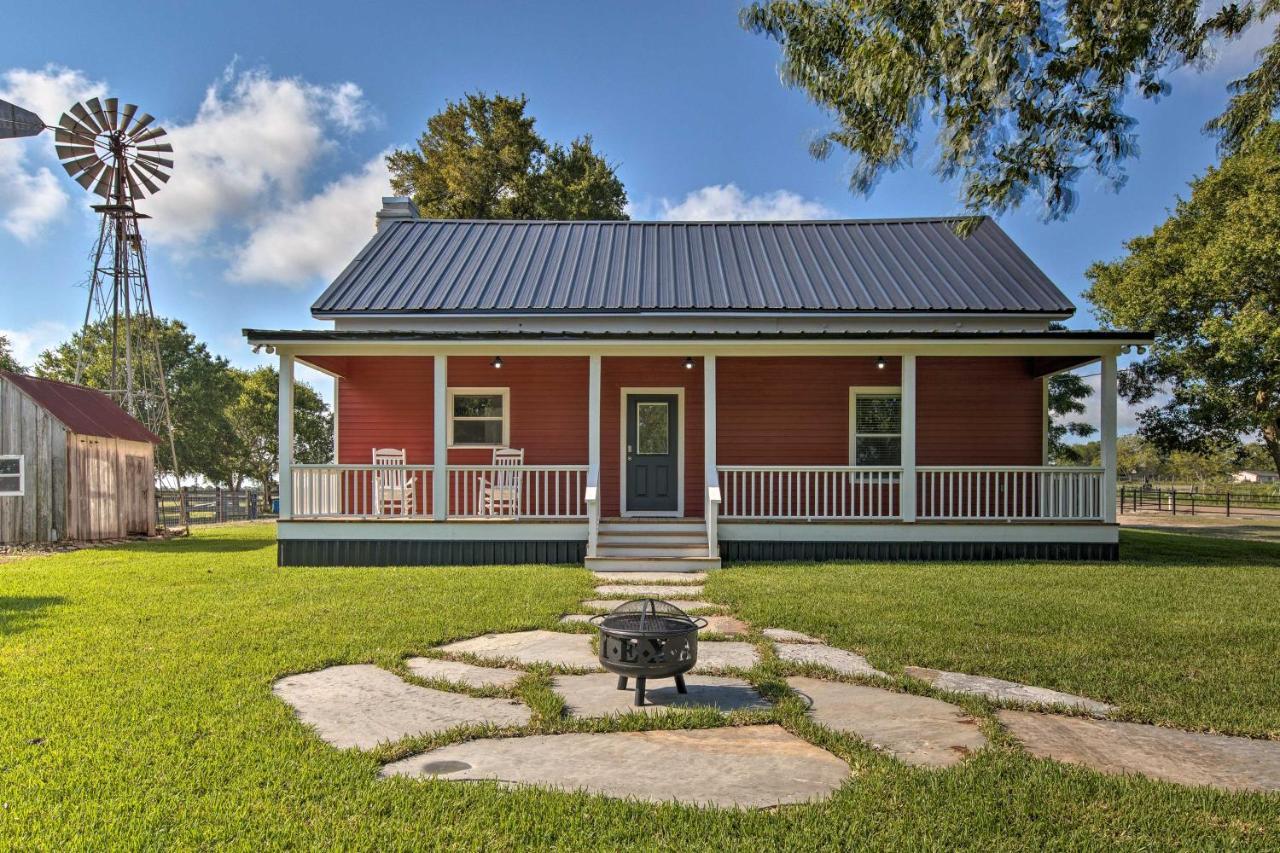 Peaceful Schulenburg Farmhouse With Fire Pit And Grill Экстерьер фото