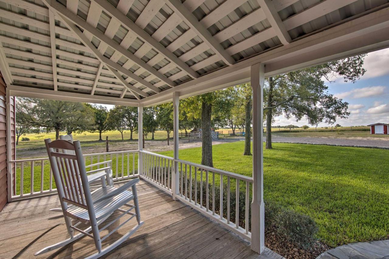 Peaceful Schulenburg Farmhouse With Fire Pit And Grill Экстерьер фото